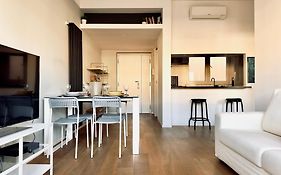 The Twenty - Villaggio Olimpico Apartment
